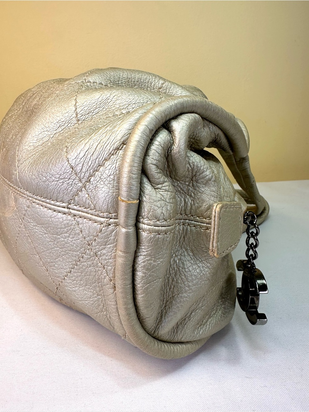 CHANEL Le Marais Quilted Metallic Champagne Leather #10 2005-6 France COA - Picture 14 of 15
